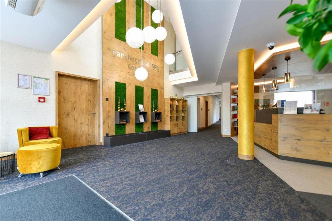 Hotel Western Parkhotel & 4*